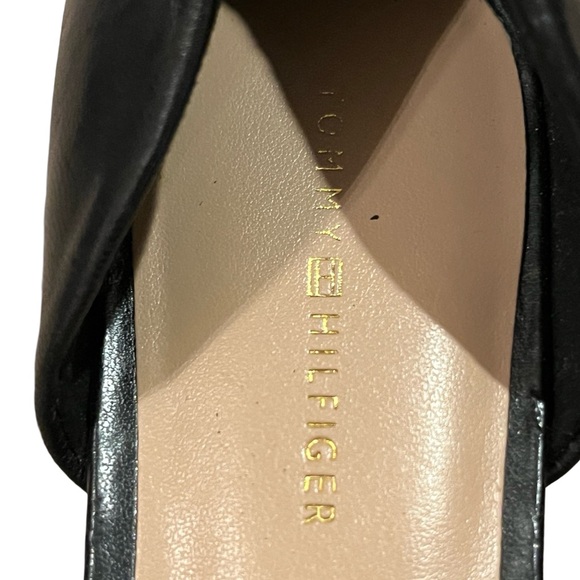 Tommy Hilfiger Black Pointy Toe shoes - size 8 Tommy Hilfiger shoe- black flats - Picture 5 of 9